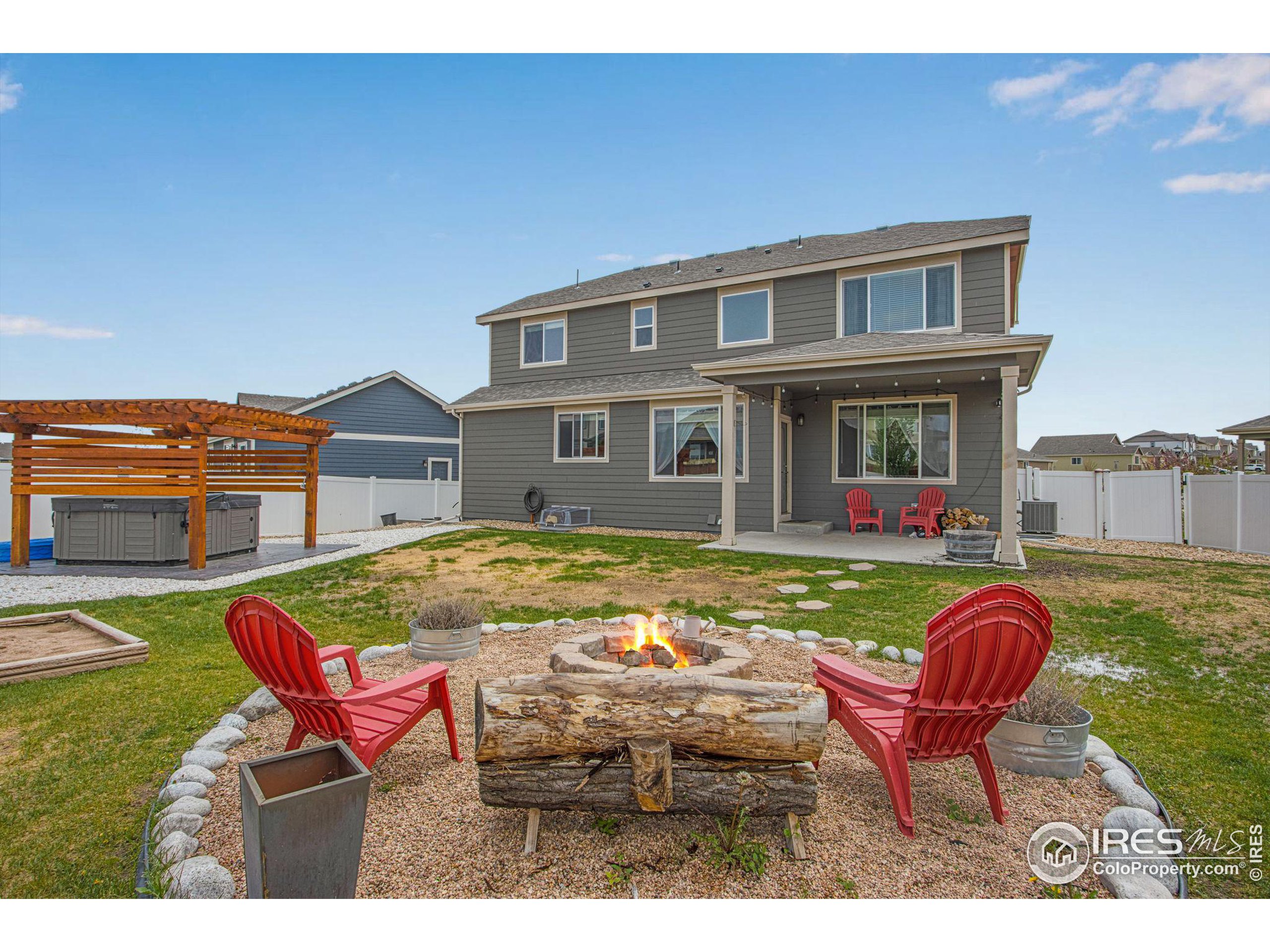 272 Castle Dr