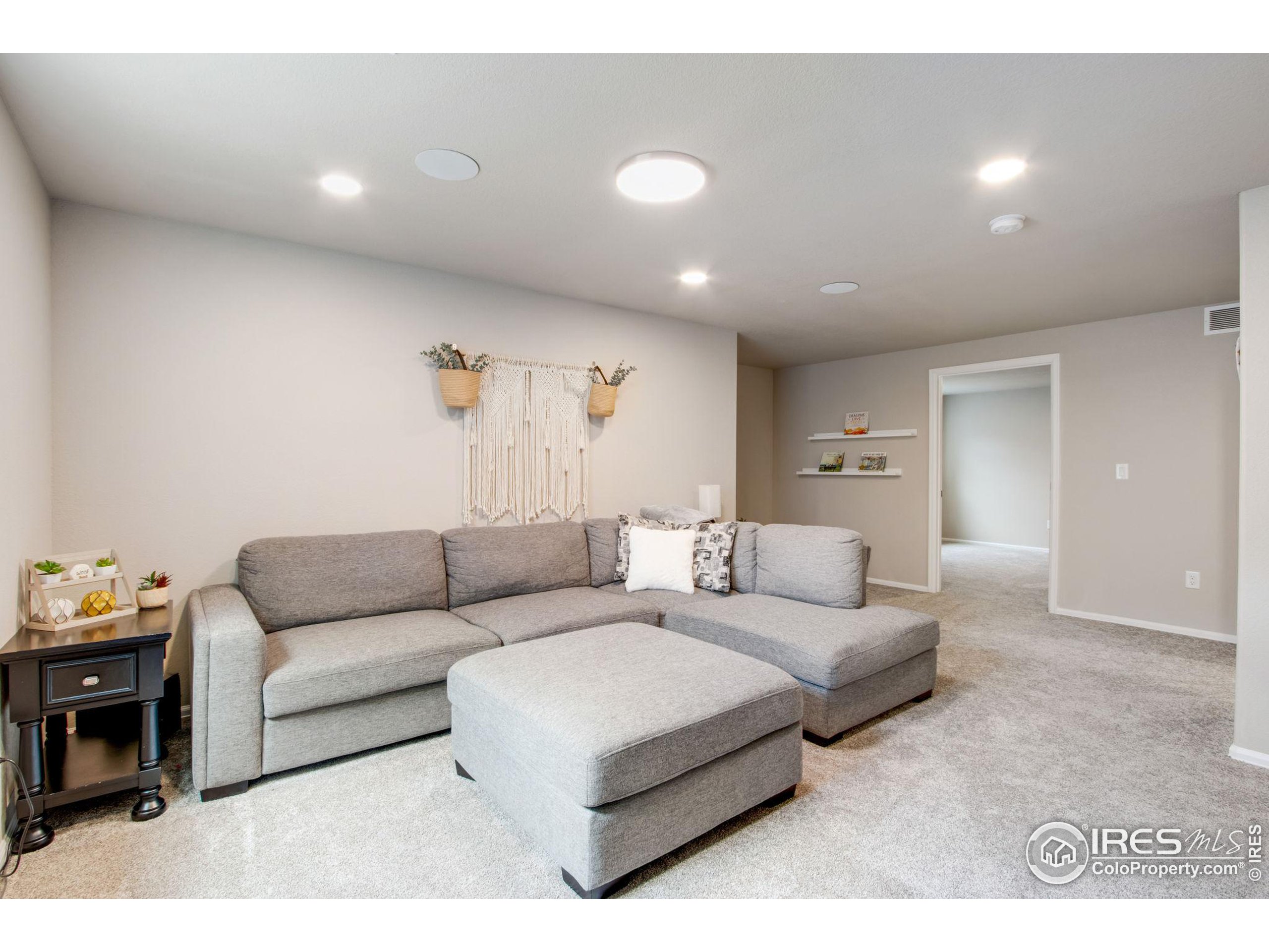 272 Castle Dr