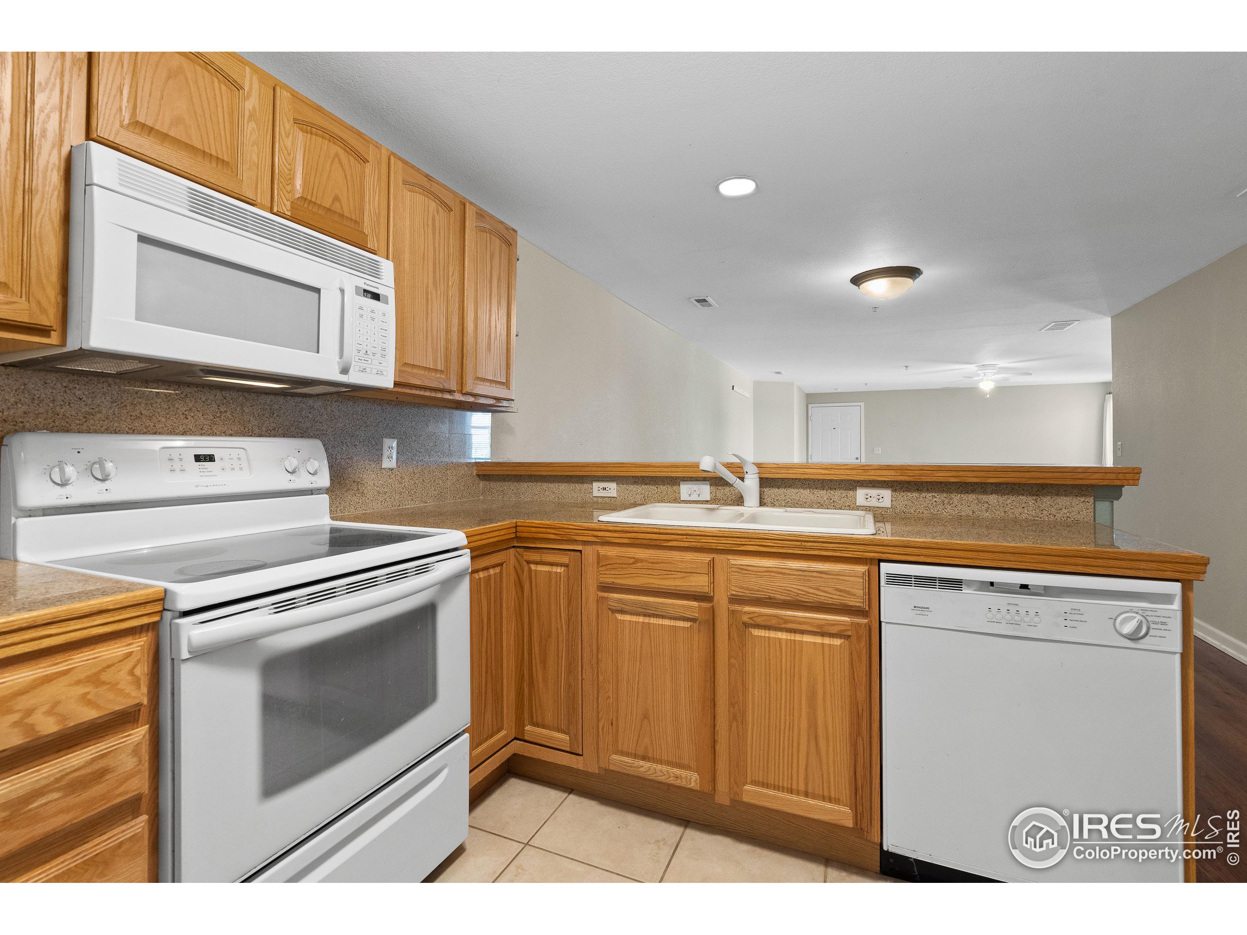 5425 County Rd 32 27