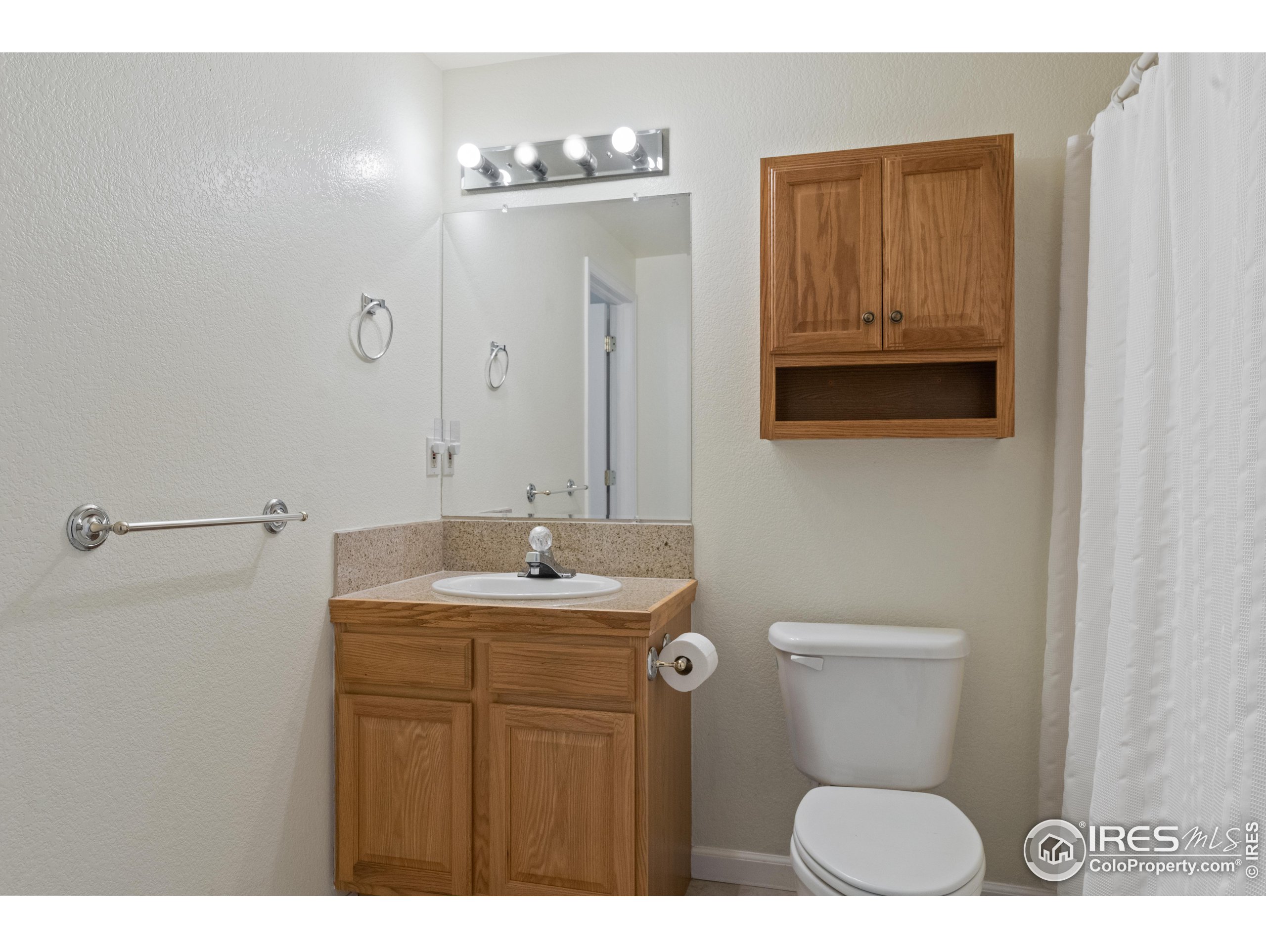 5425 County Rd 32 27