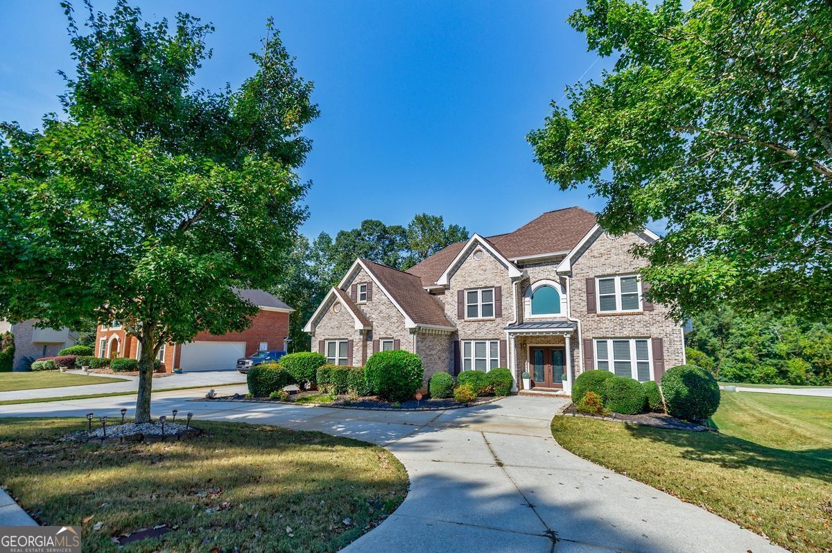3041 Cadbury Trail