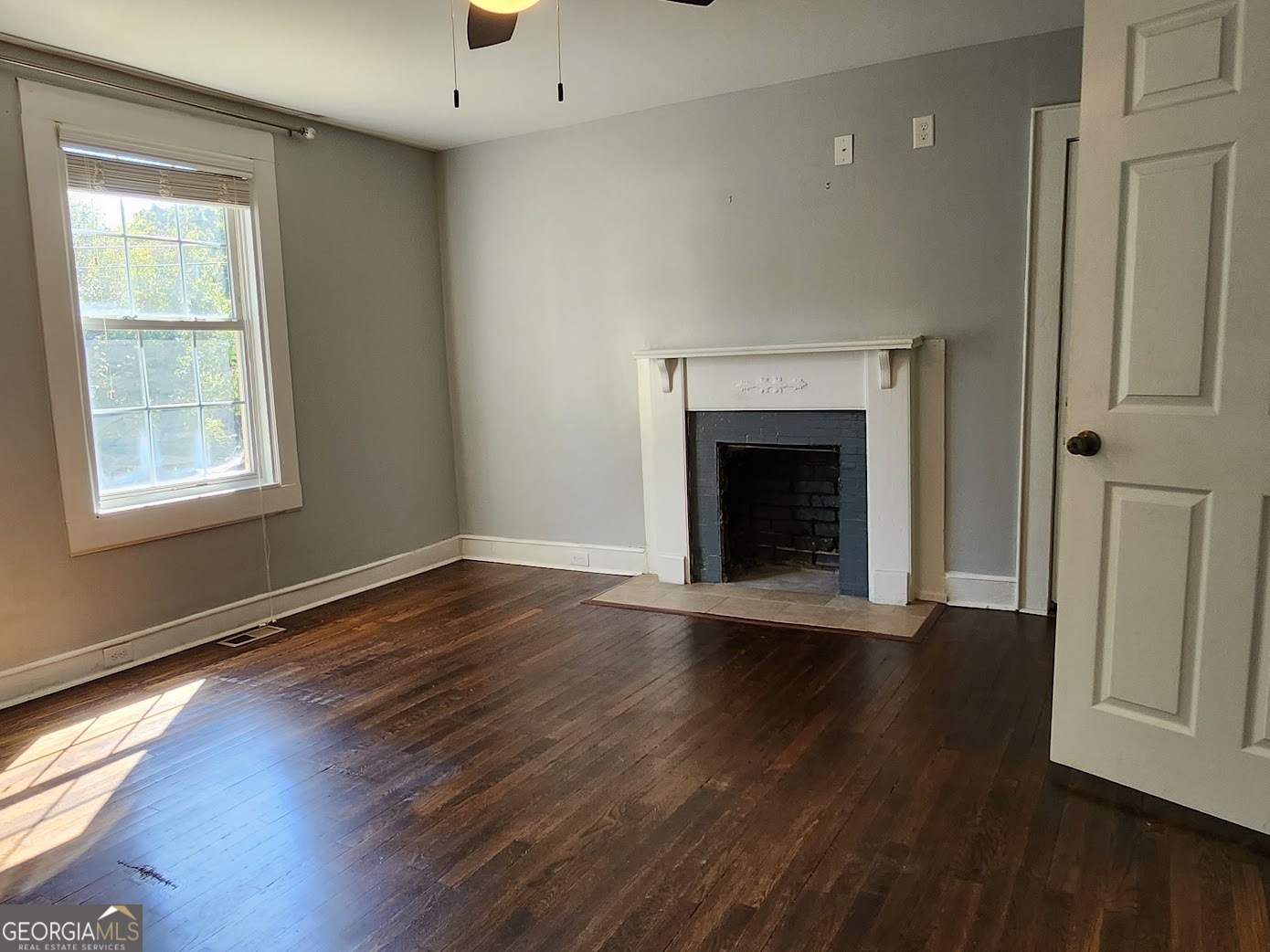 595 ROCKWELL Street SW