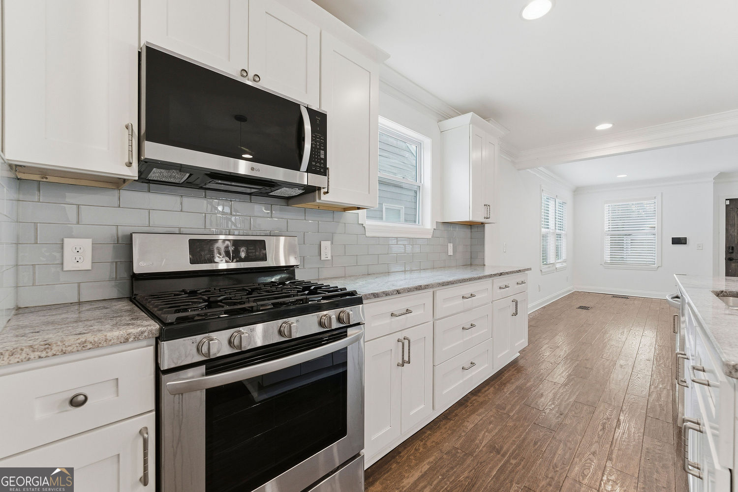 1779 N Olympian Way SW