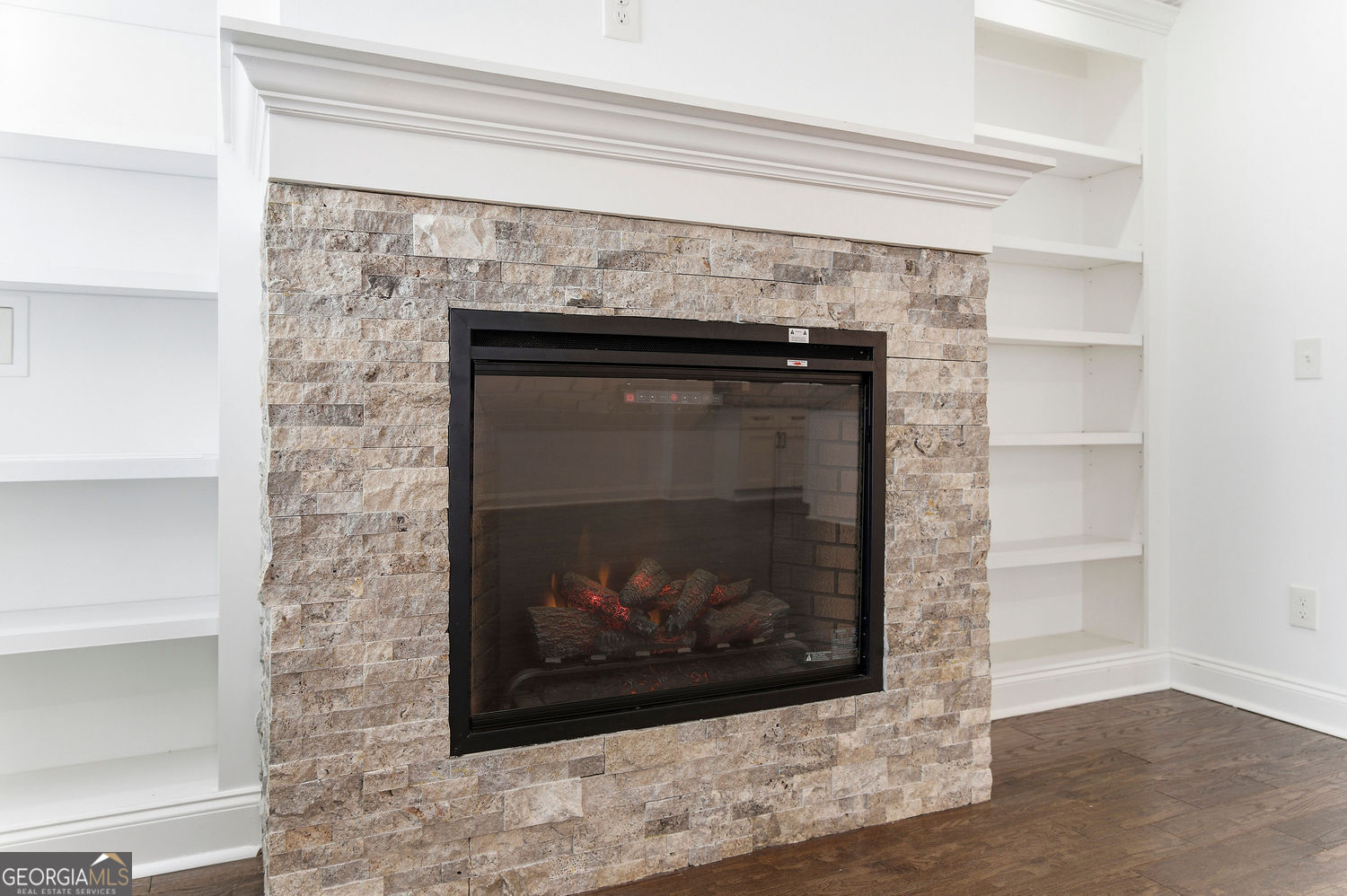 1779 N Olympian Way SW