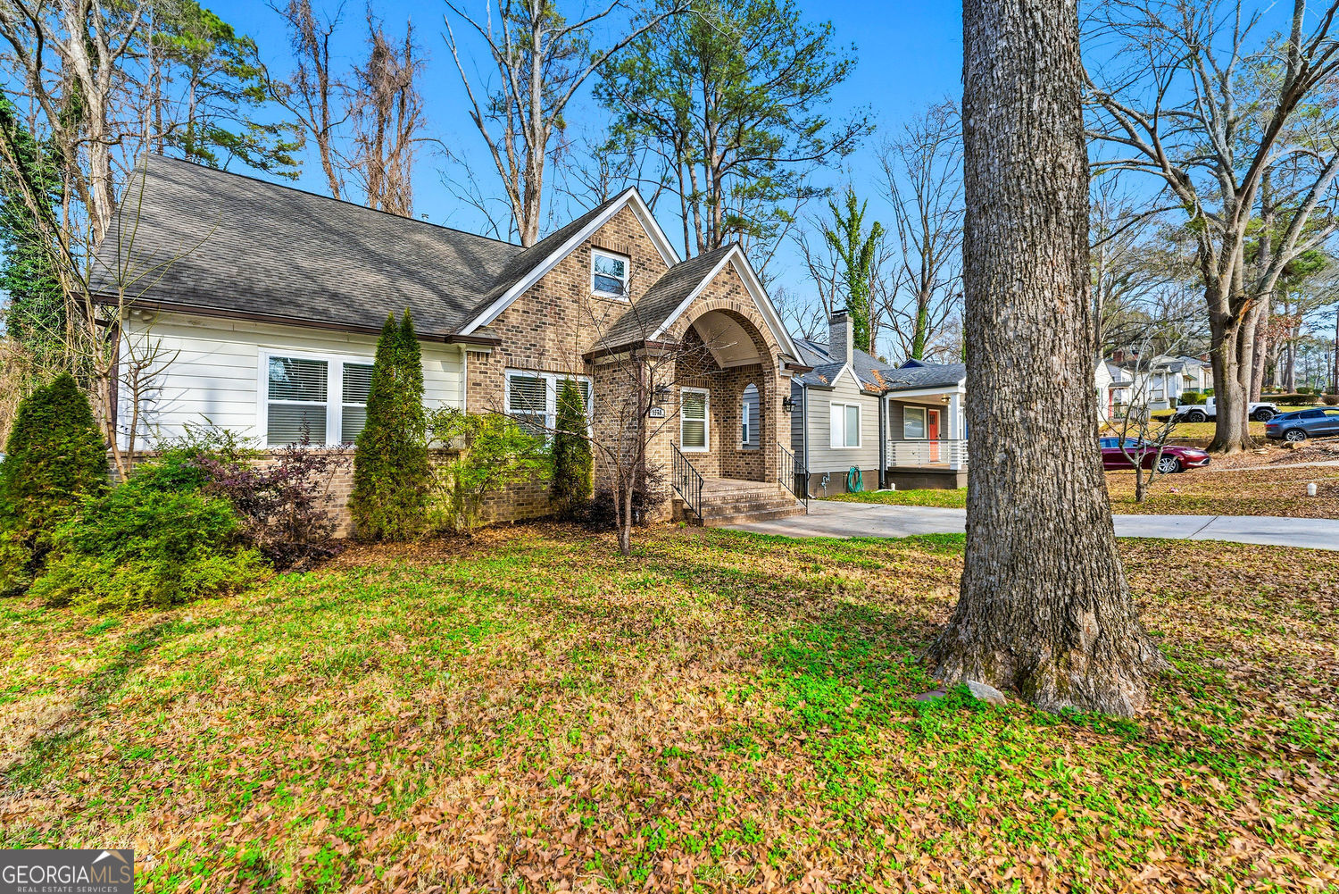 1779 N Olympian Way SW