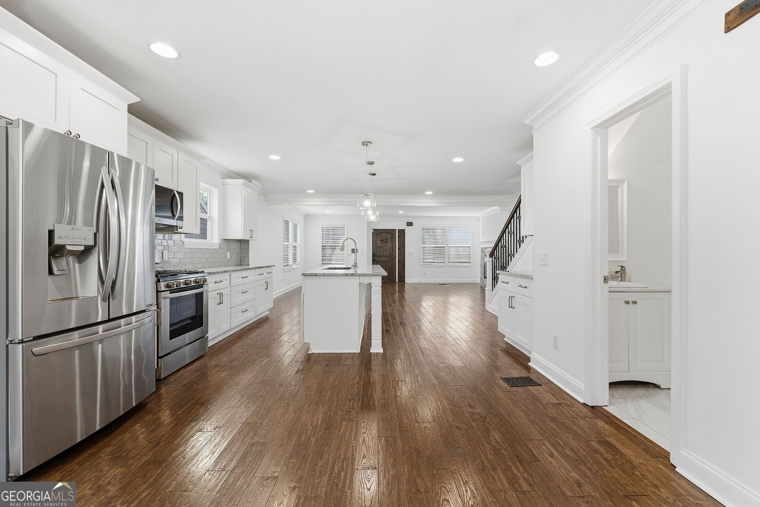 1779 N Olympian Way SW