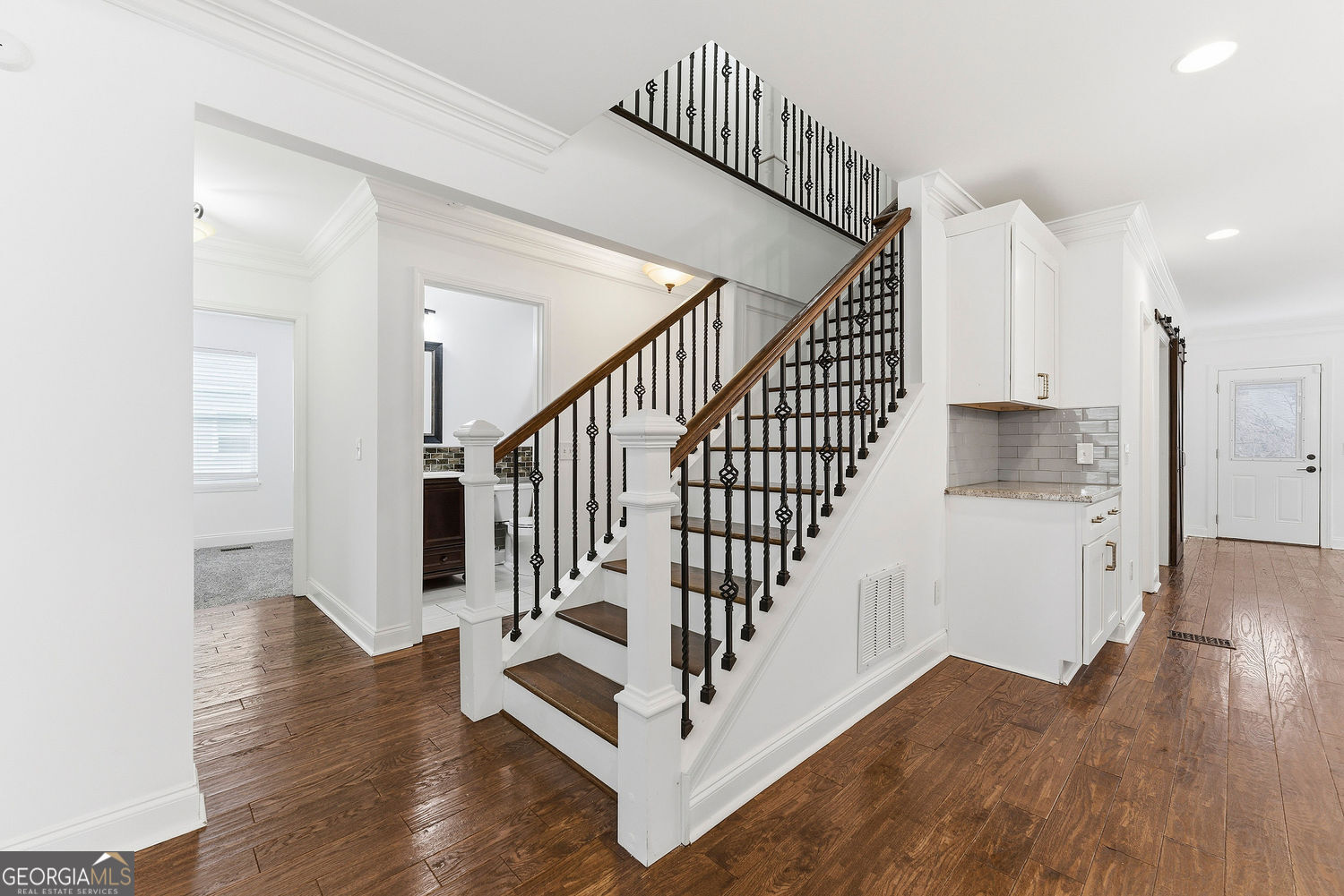 1779 N Olympian Way SW