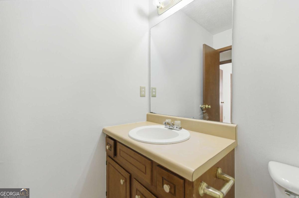 1169 Dustin Court