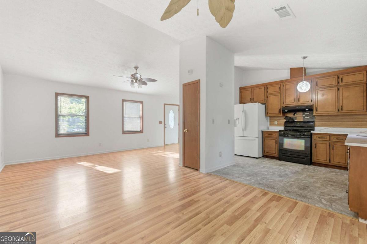 1169 Dustin Court