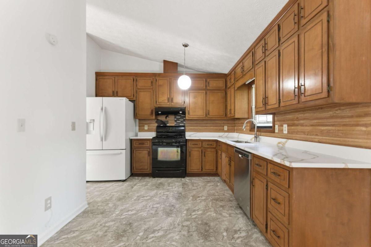 1169 Dustin Court