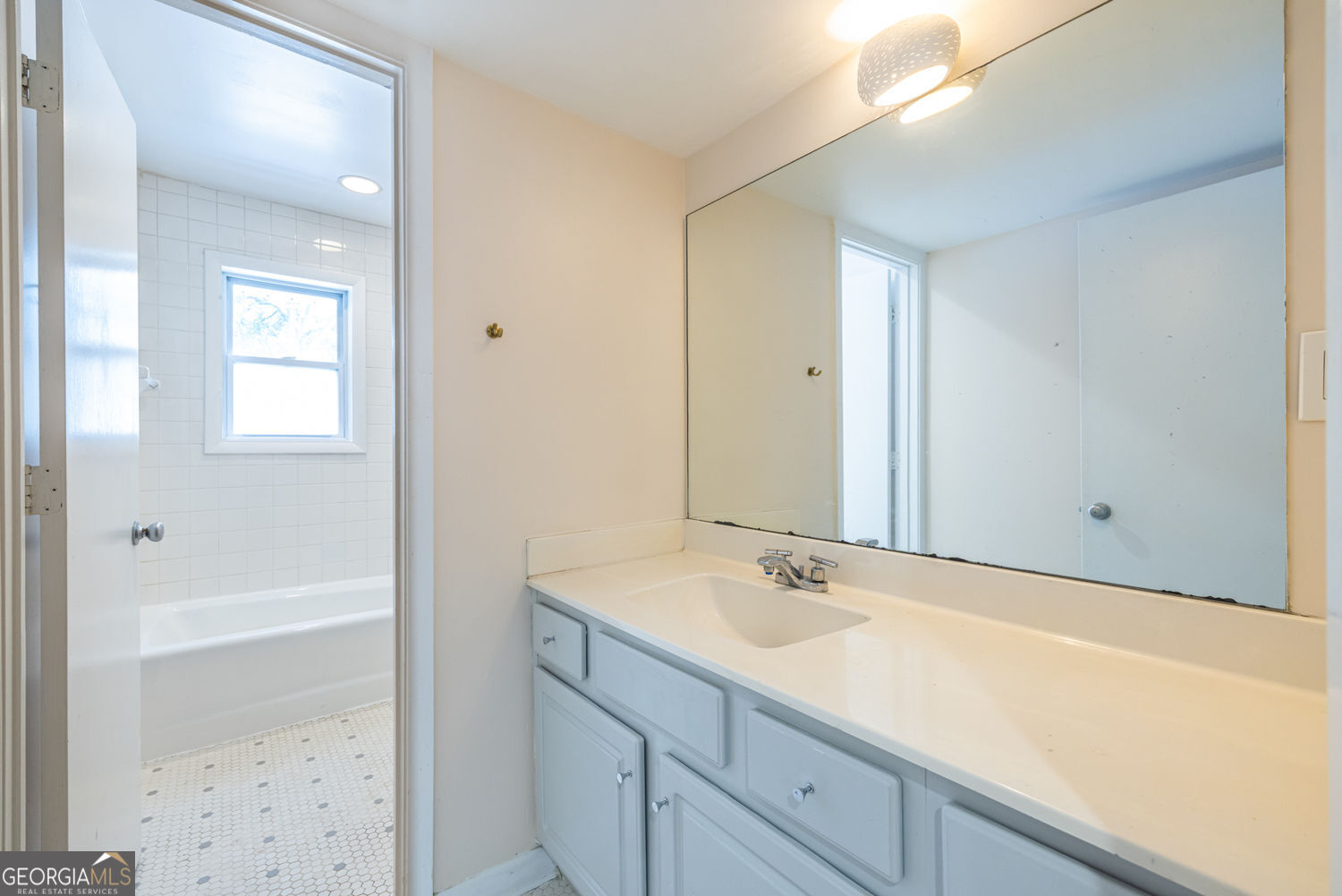 575 Flat Shoals Avenue SE # 8