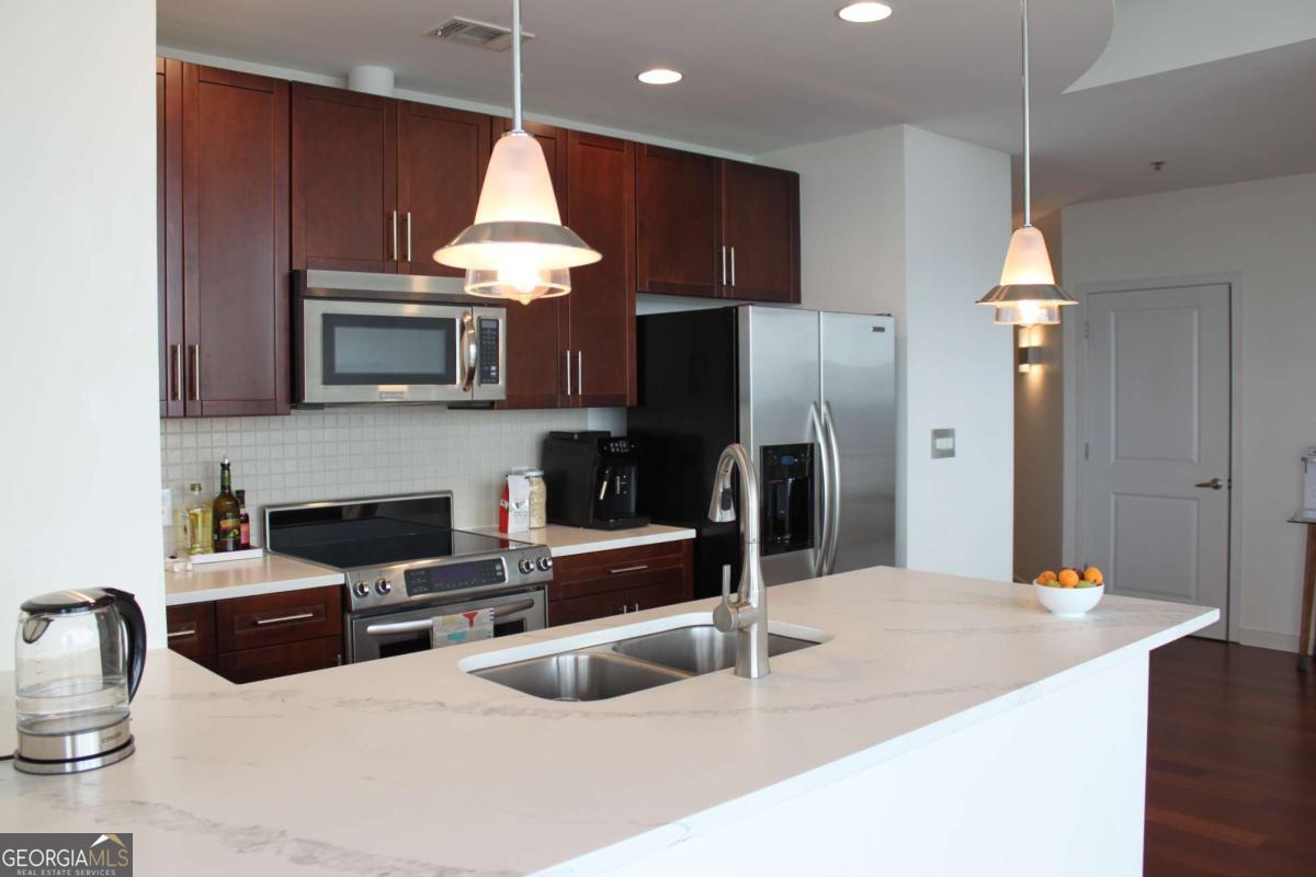 855 PEACHTREE Street NE # 3201