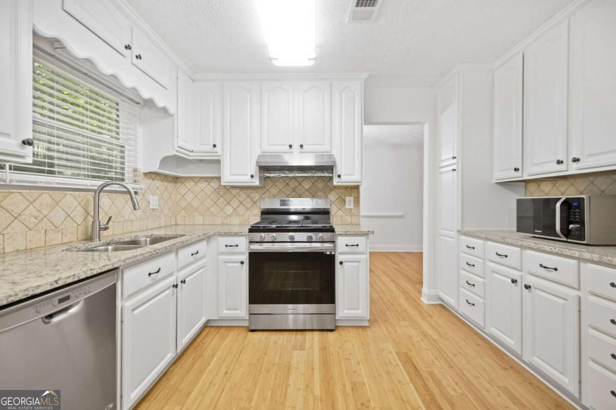 3863 Everett Court