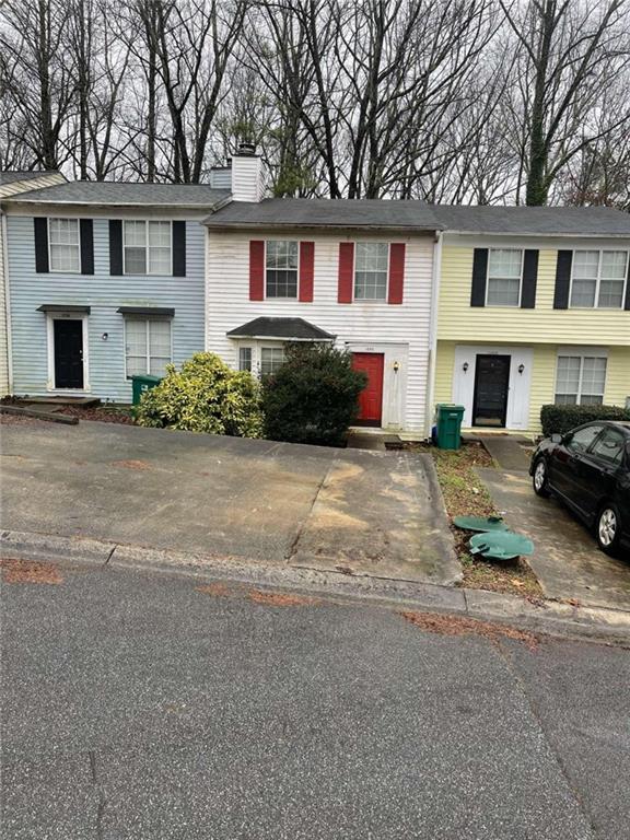 1098 Huntington Trace