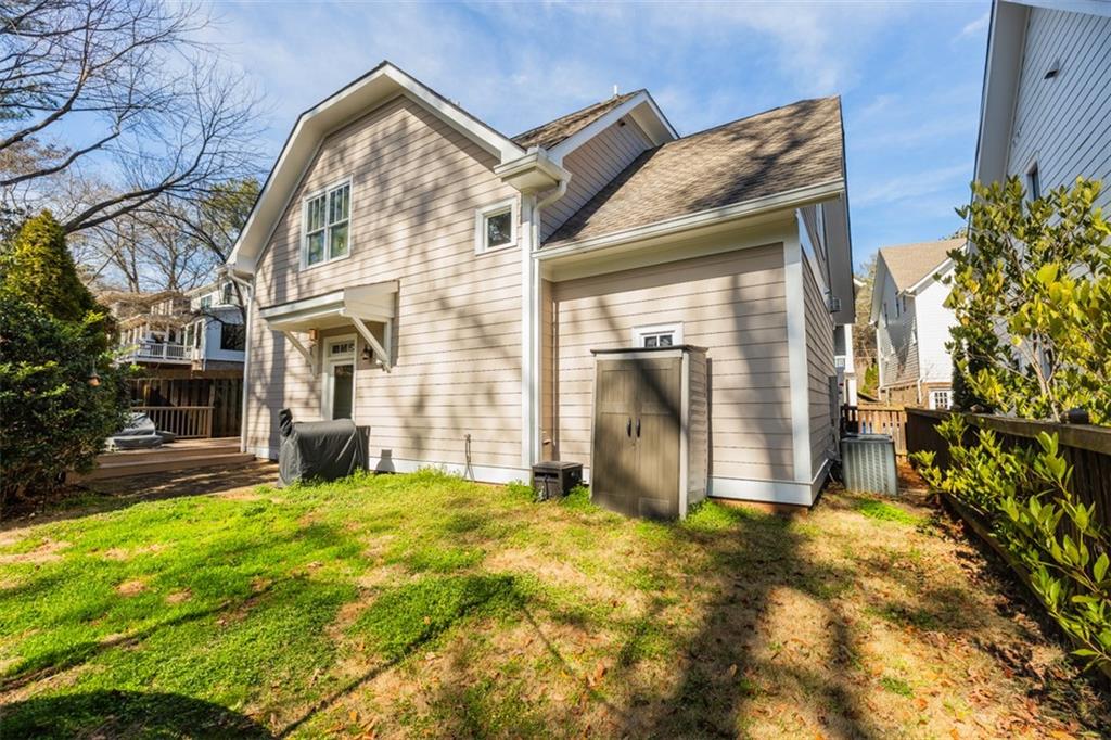 122 Lenore Place