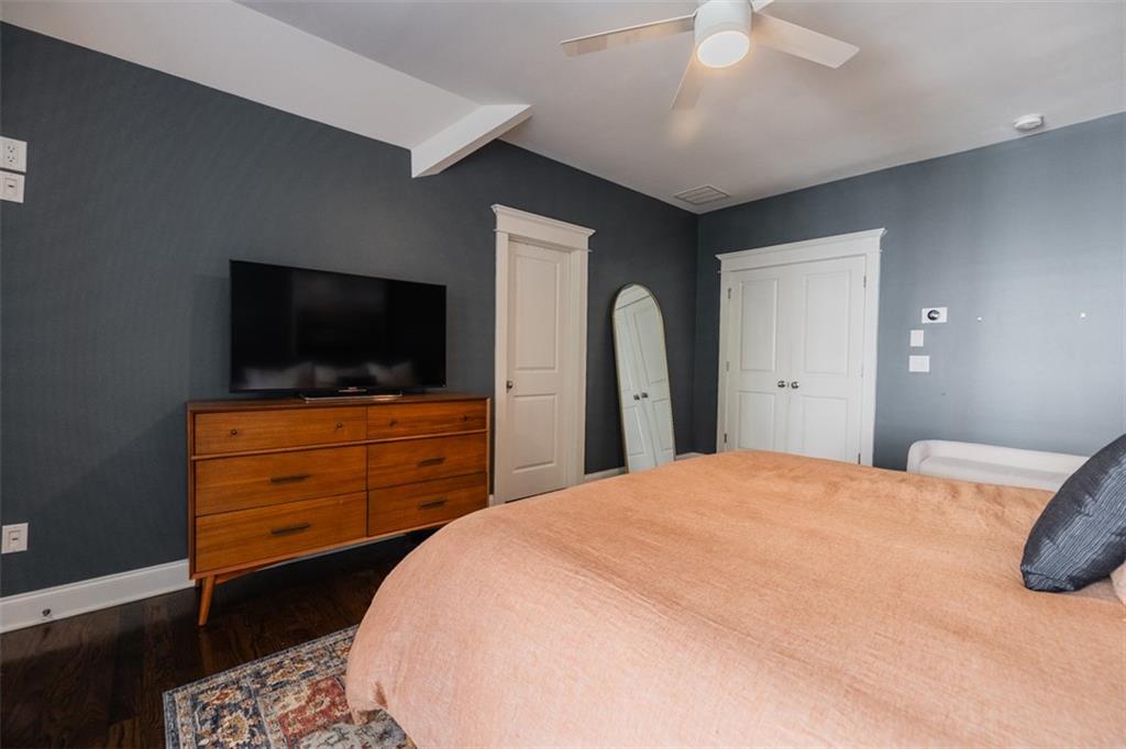 122 Lenore Place