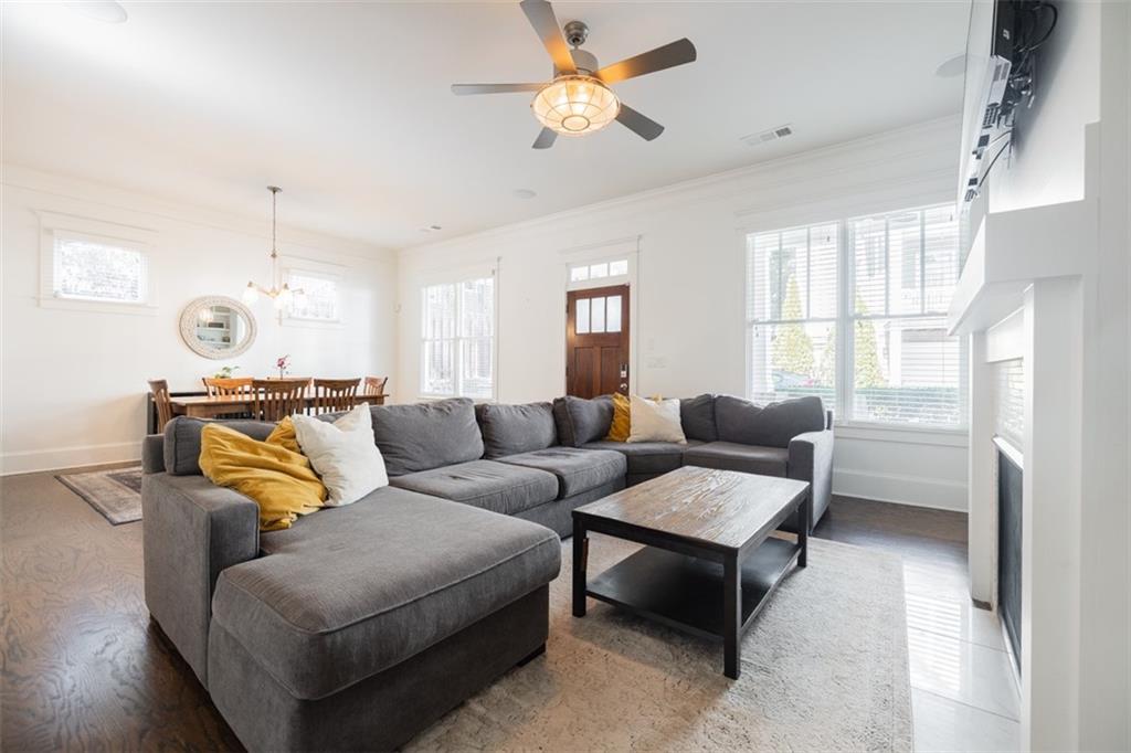 122 Lenore Place