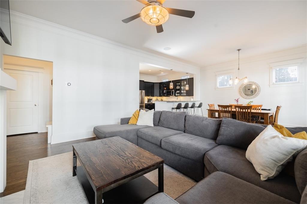 122 Lenore Place