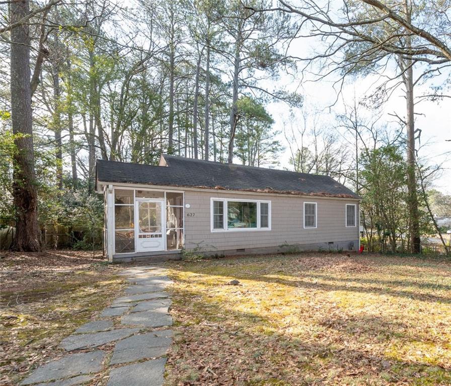 627 SCOTT Circle