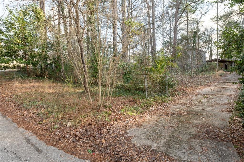 627 SCOTT Circle