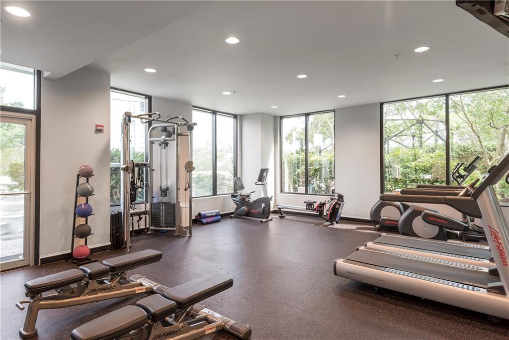2828 Peachtree Road NE Unit 1903