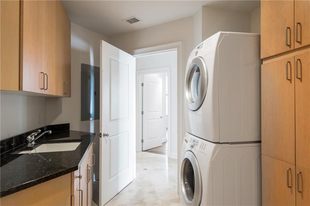 2828 Peachtree Road NE Unit 1903