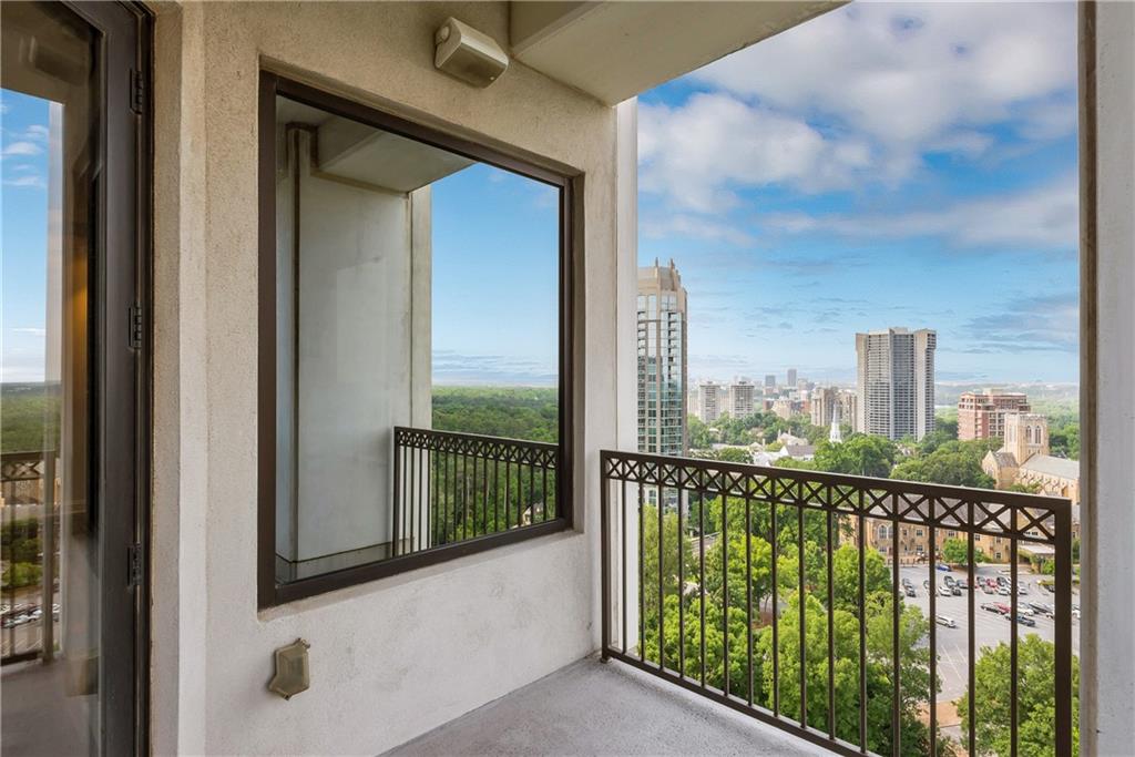 2828 Peachtree Road NE Unit 1903
