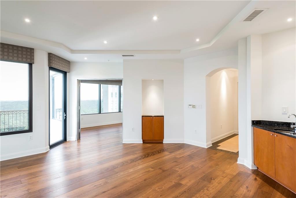 2828 Peachtree Road NE Unit 1903