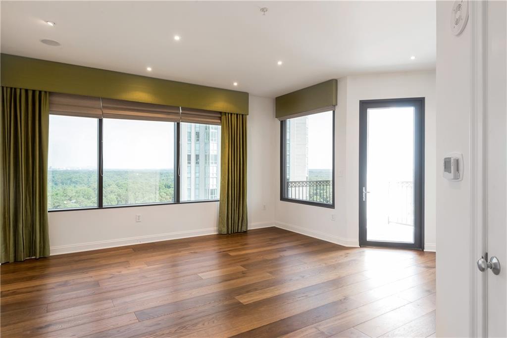 2828 Peachtree Road NE Unit 1903