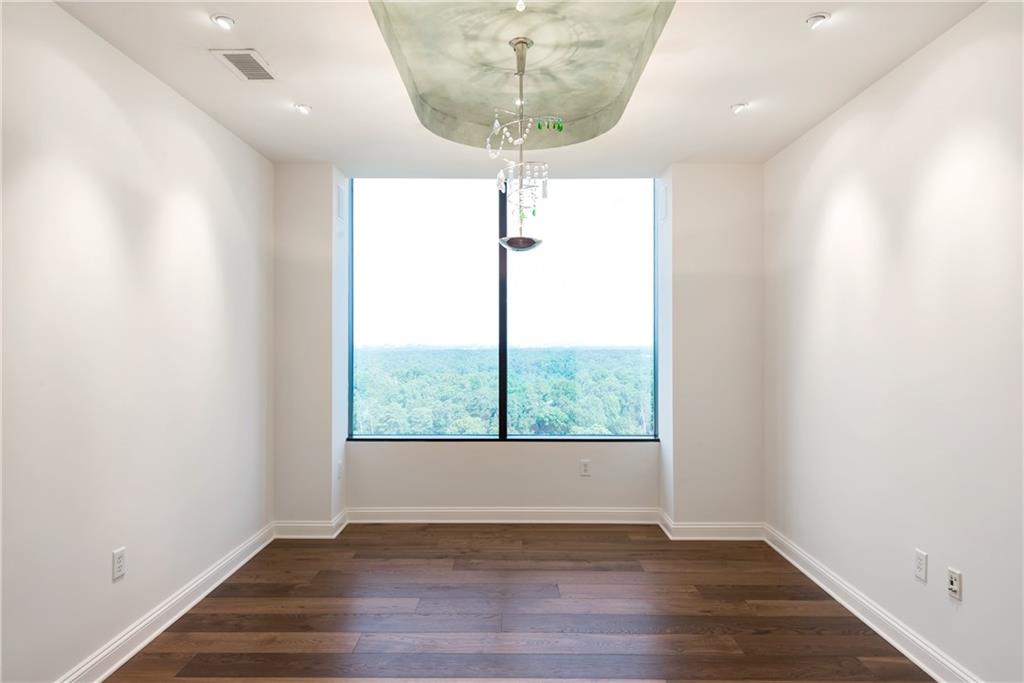 2828 Peachtree Road NE Unit 1903