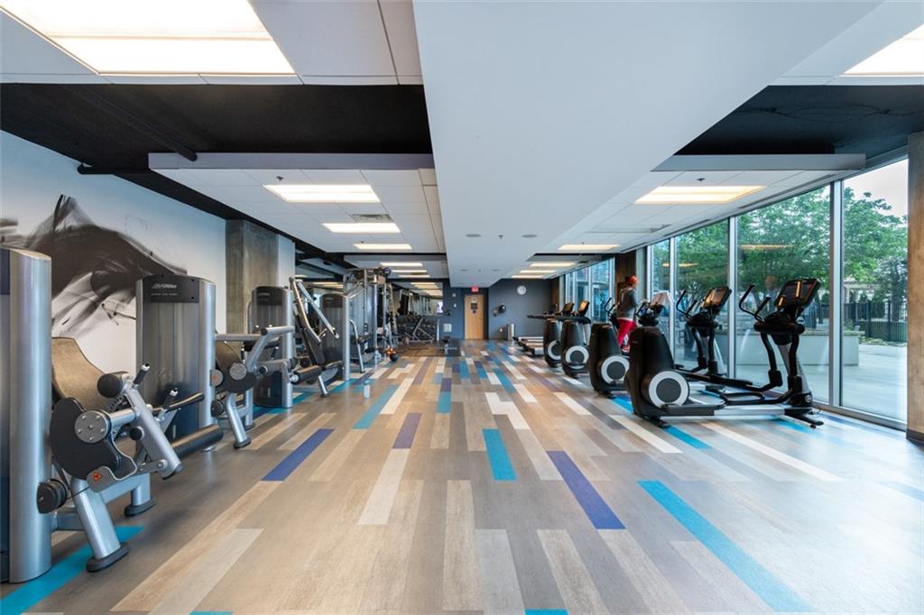 400 W Peachtree Street NW Unit 3611