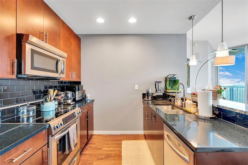 400 W Peachtree Street NW Unit 3611