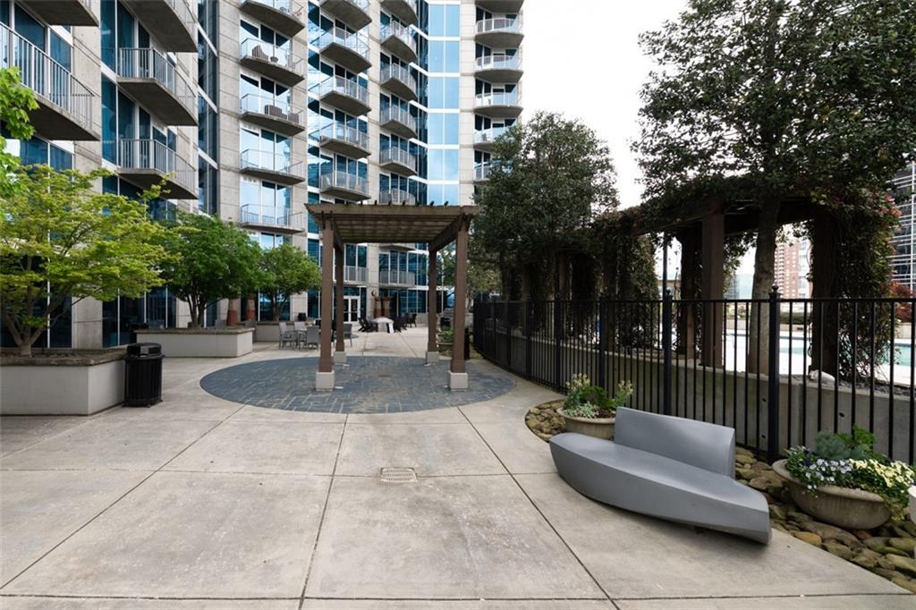 400 W Peachtree Street NW Unit 3611