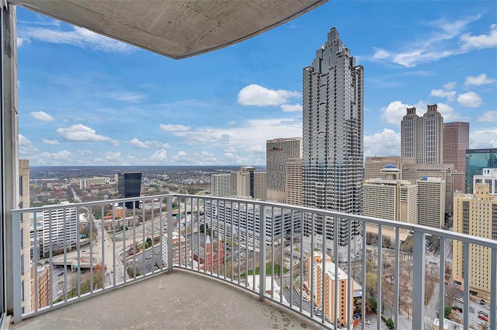 400 W Peachtree Street NW Unit 3611