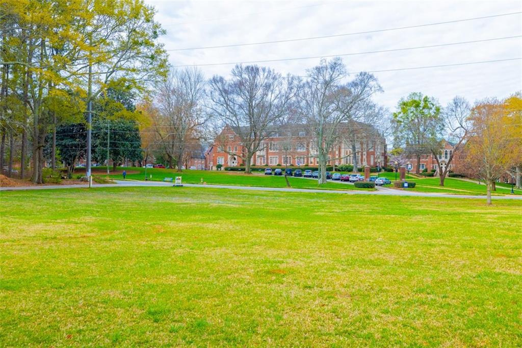 899 REGAL PATH Lane Unit 4