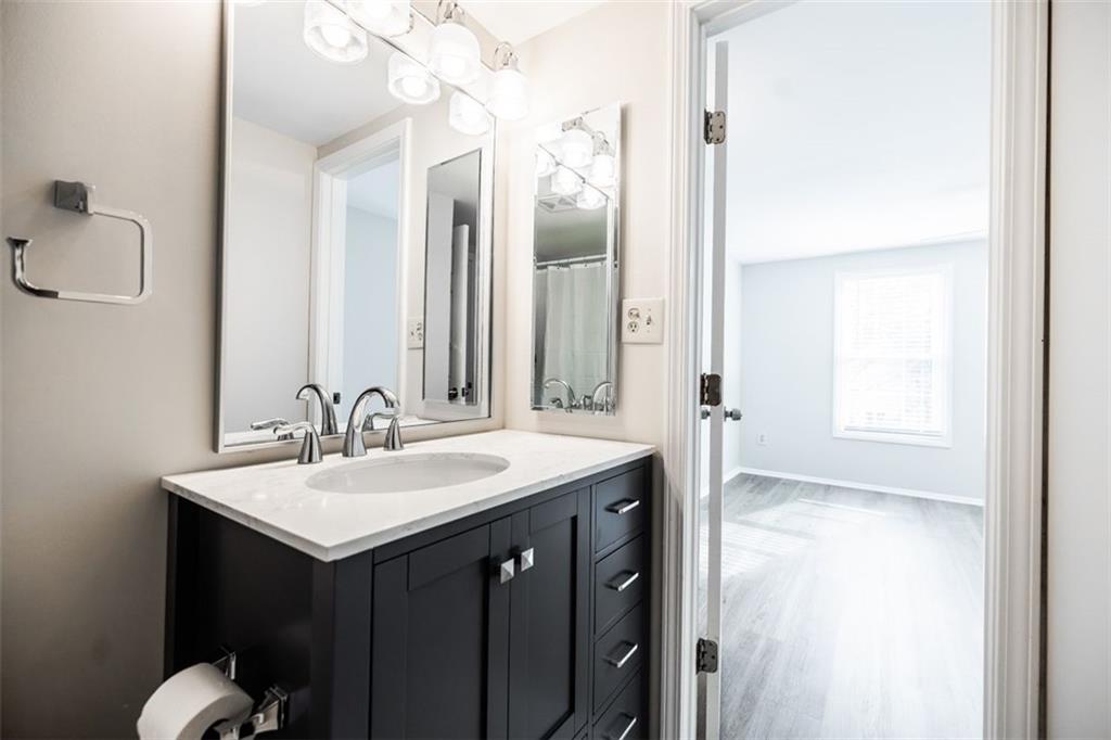 899 REGAL PATH Lane Unit 4
