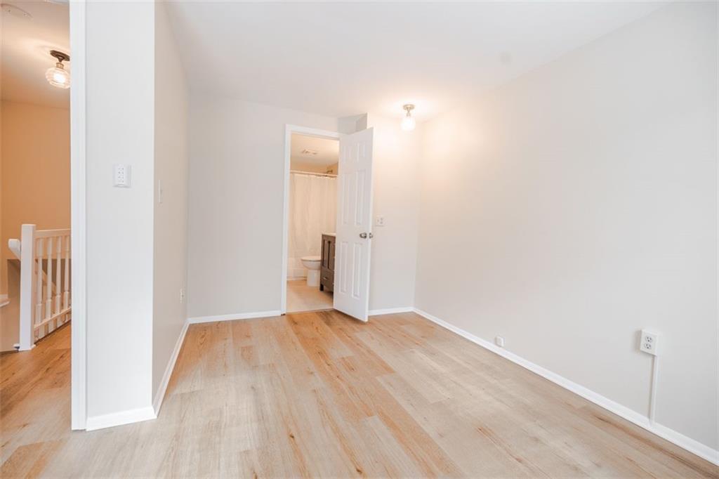 899 REGAL PATH Lane Unit 4