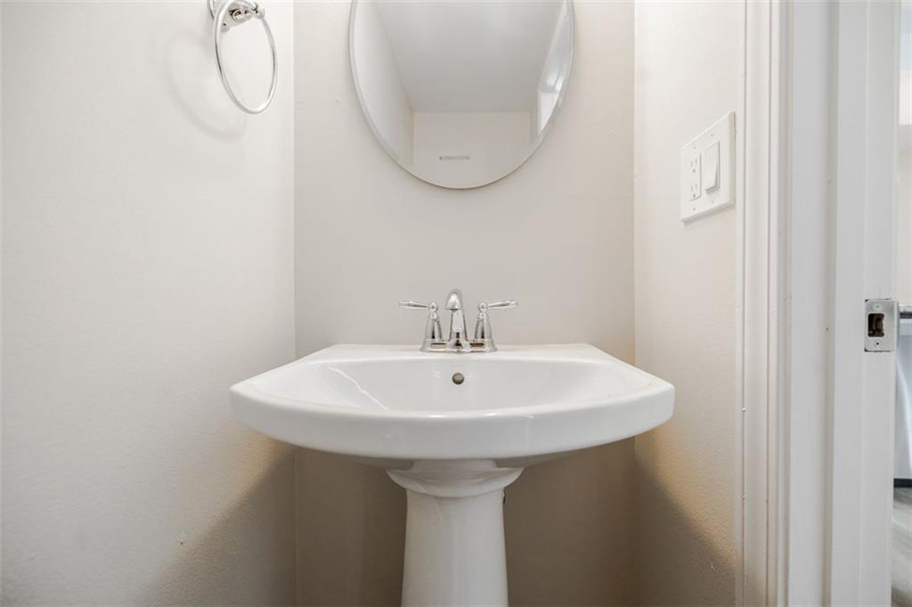899 REGAL PATH Lane Unit 4