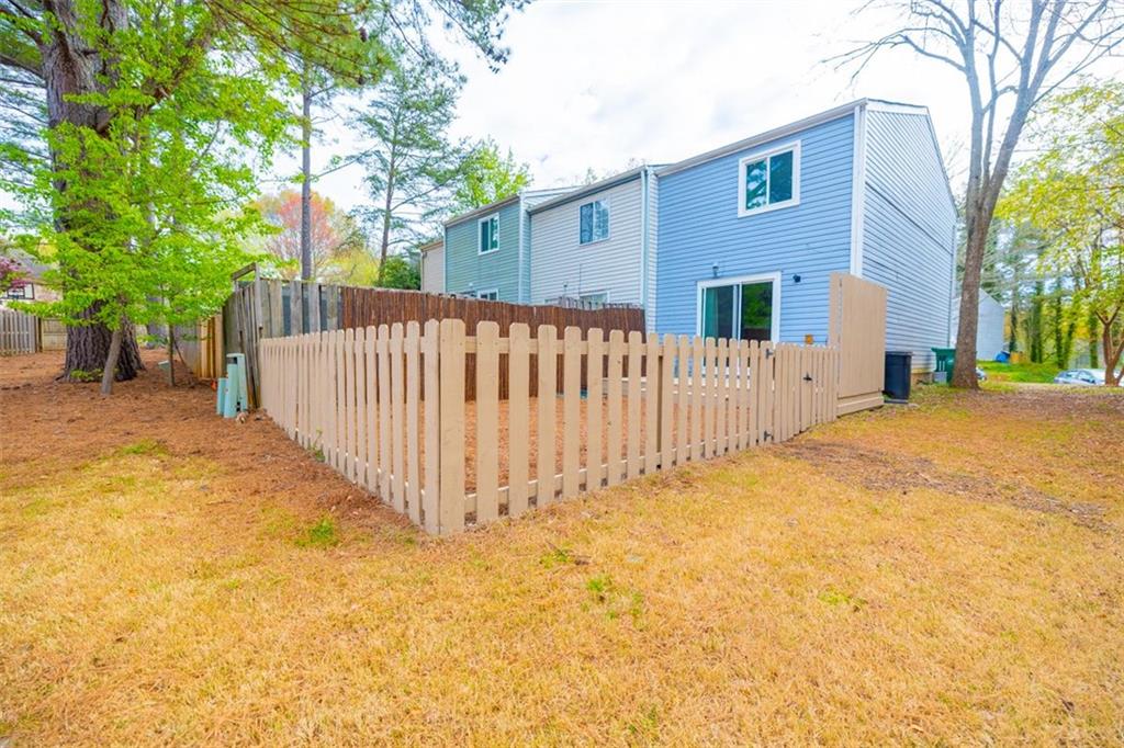 899 REGAL PATH Lane Unit 4