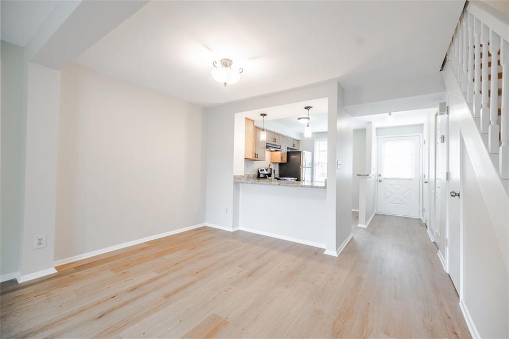 899 REGAL PATH Lane Unit 4