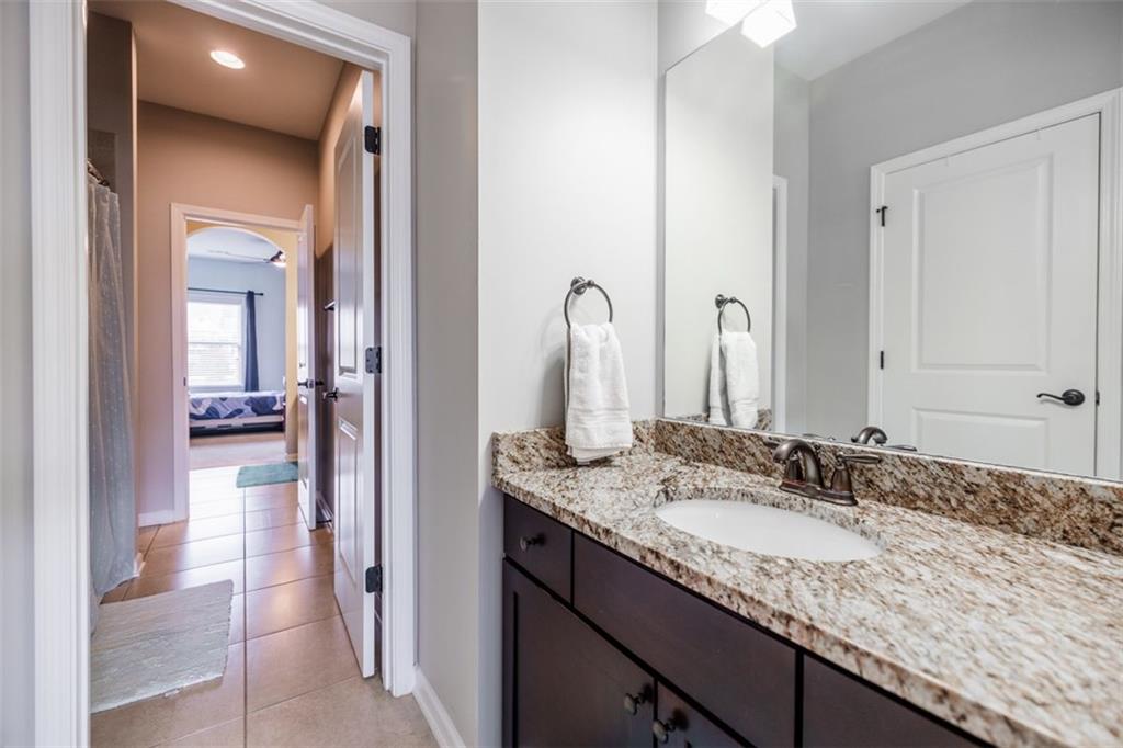 732 RAVENVIEW Court