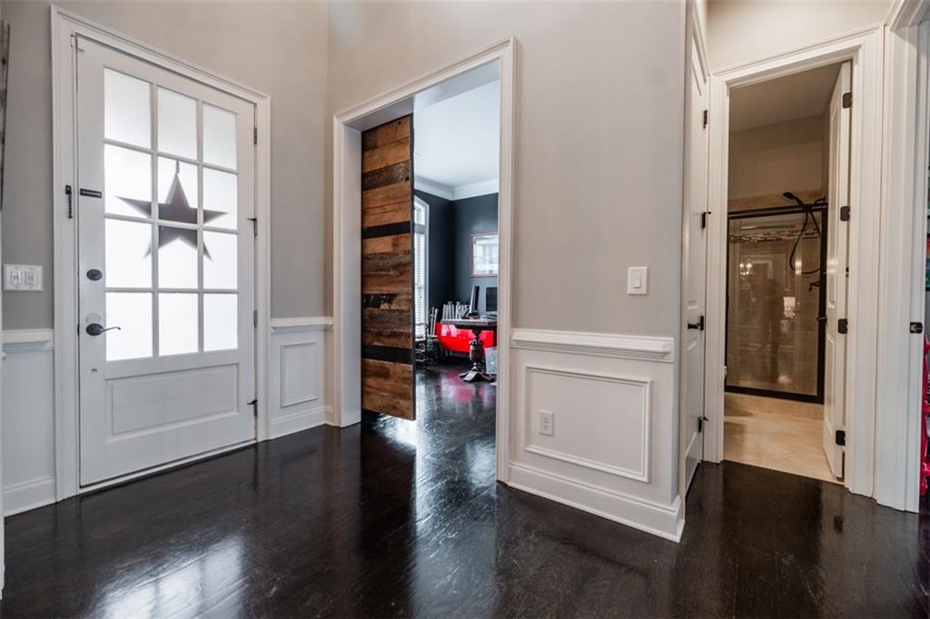 732 RAVENVIEW Court