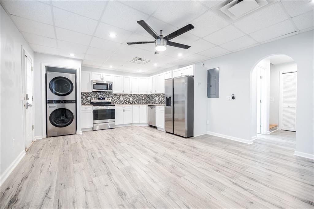 5921 Rosie Lane