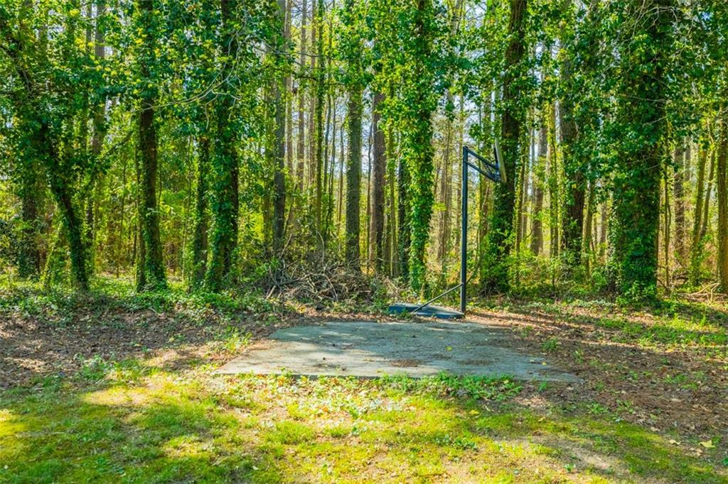 2467 Lenora Church Road