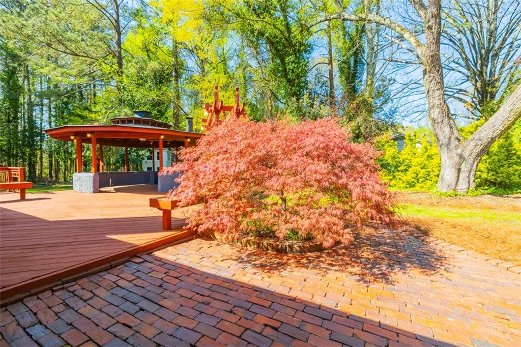 2467 Lenora Church Road