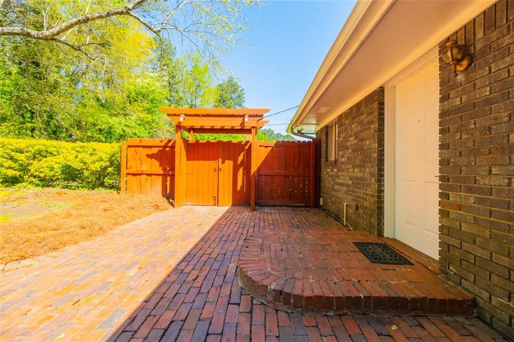 2467 Lenora Church Road