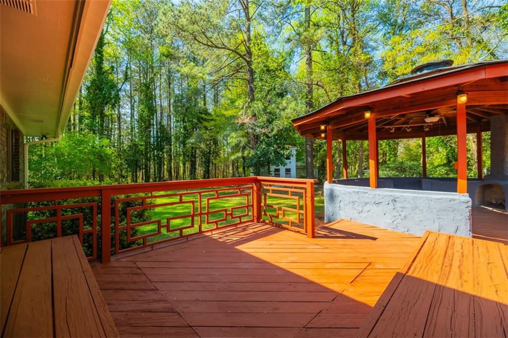 2467 Lenora Church Road