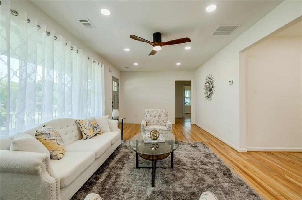 2784 Miriam Lane