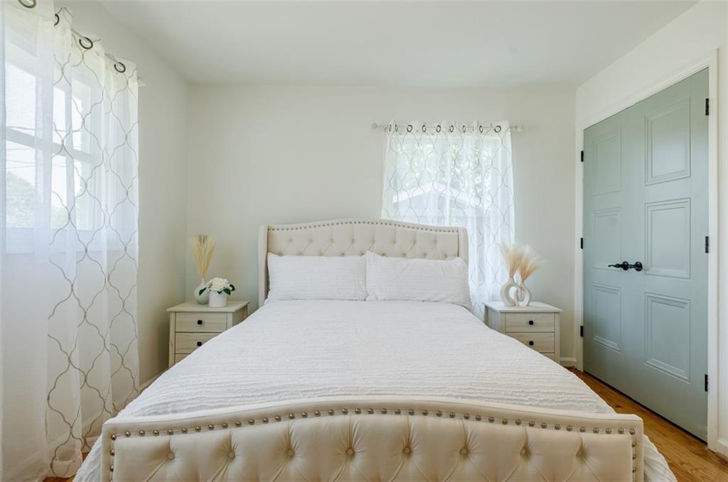2784 Miriam Lane