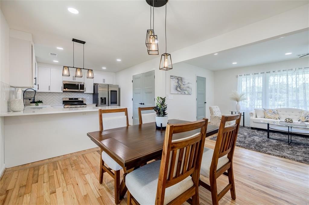 2784 Miriam Lane